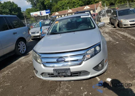 2010 Ford Fusion Se z USA, uszkodzony, nr VIN 3FAHP0HA2AR196817